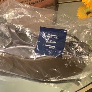 Gap flats